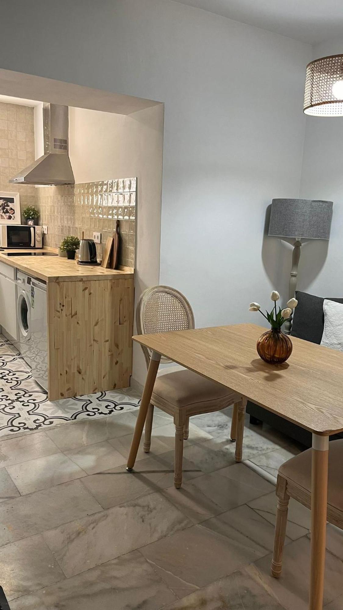 Apartamento En Casco Antiguo - Plaza De La Gavidia Sevilla Kültér fotó