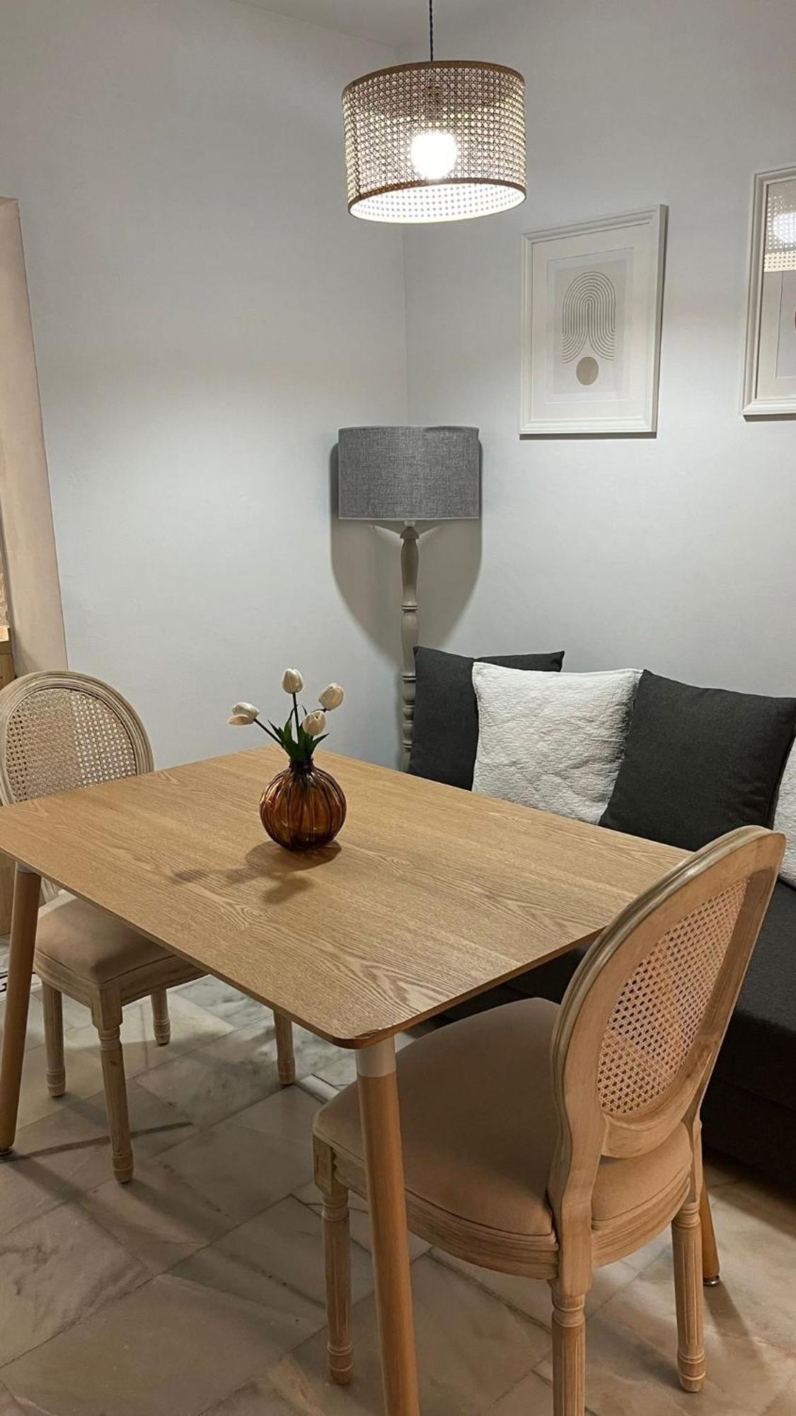 Apartamento En Casco Antiguo - Plaza De La Gavidia Sevilla Kültér fotó